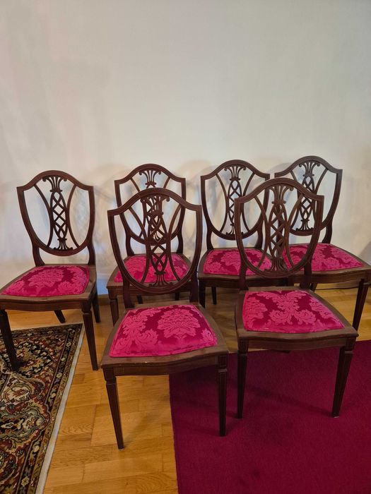 6 Elegantes Cadeiras Estilo D.Maria em Mogno - Assento Estofado