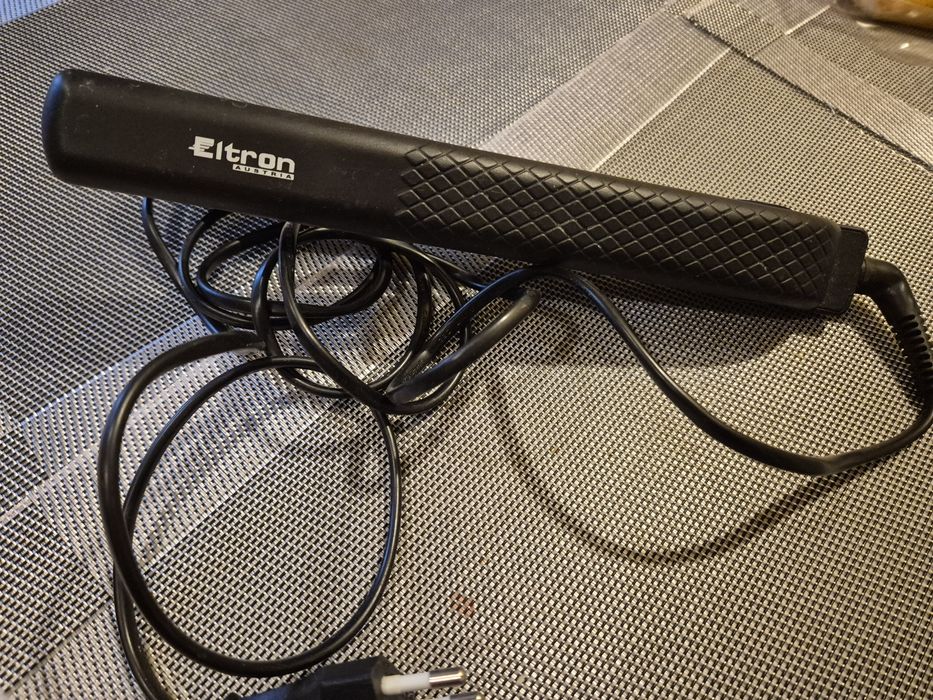 Випрямляч для волосся