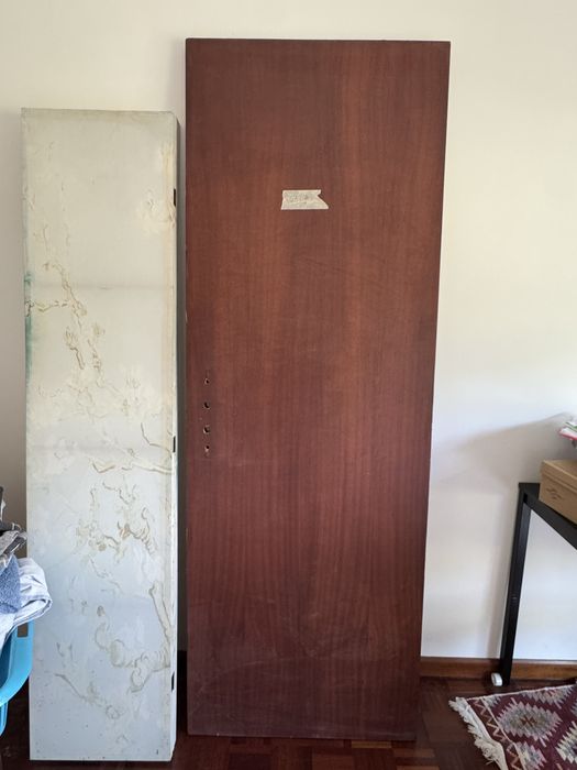 Vendo 2 portas madeira maciça 120 x 70 x 4