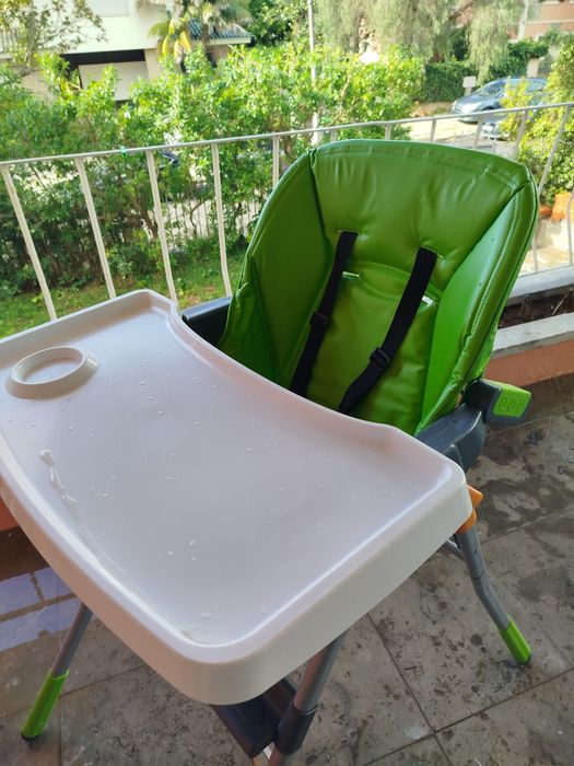 Vendo cadeira de alimentação para bebé  Chicco