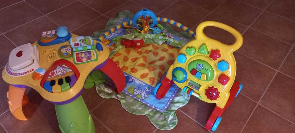 Conjunto de brinquedos para bebé