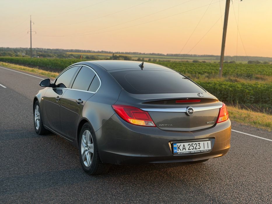 Продам Opel INSIGNIA