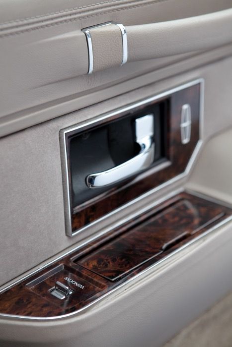 wynajem, limuzyna, auto do ślubu, wesele, lincoln town car