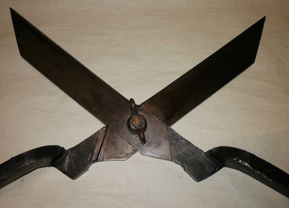 Stare solidne duże kute nożyce - dł. całkowita 60 cm