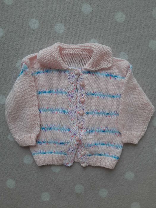 Śliczny sweterek handmade roz 92