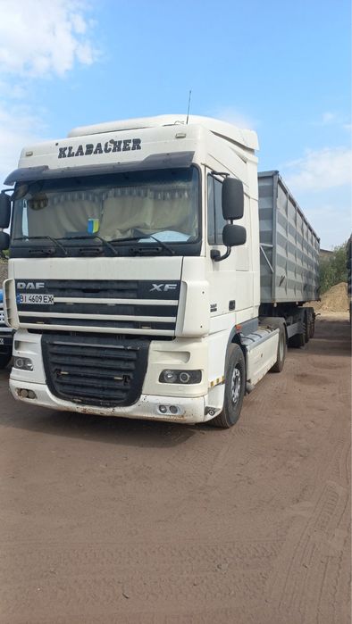 Вантажні перевезення платформа площадка тент