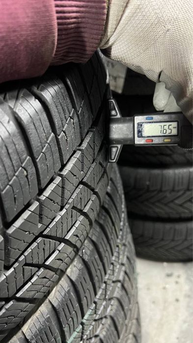 Комплект зимової гуми 185/60/15
