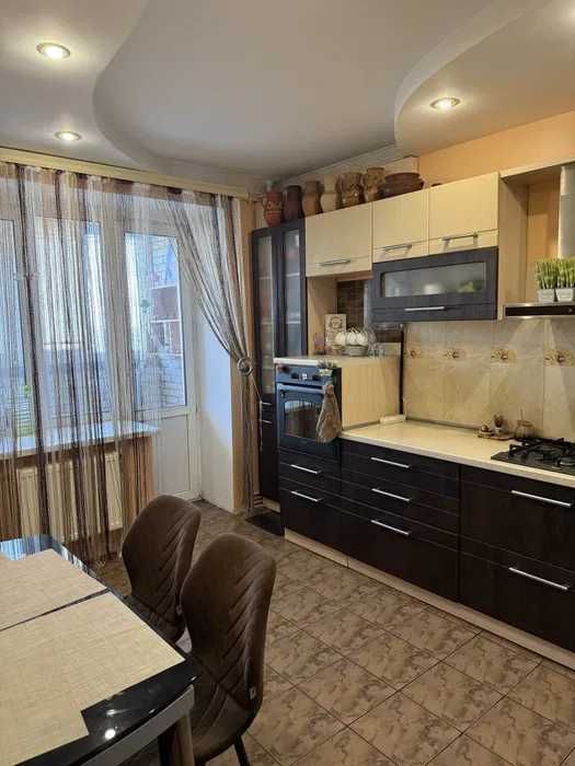 Продам 2 к квартиру в Святошинському районі