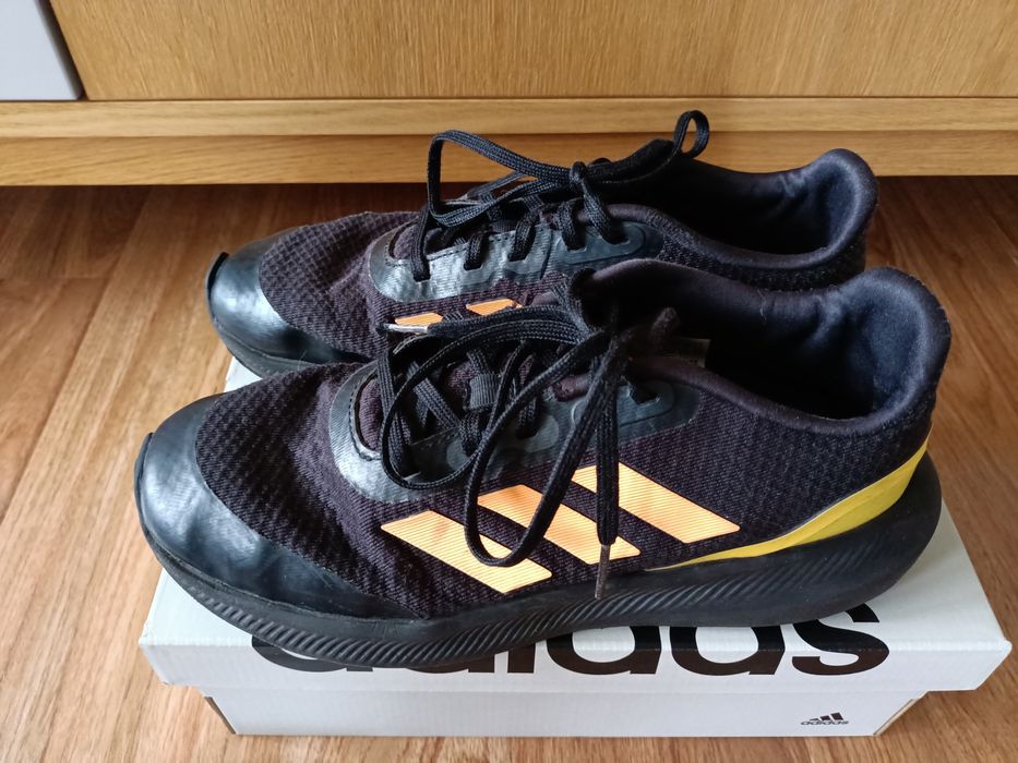 Buty chłopięce Adidas Runfalcon 3.0 K rozm. 38 2/3
