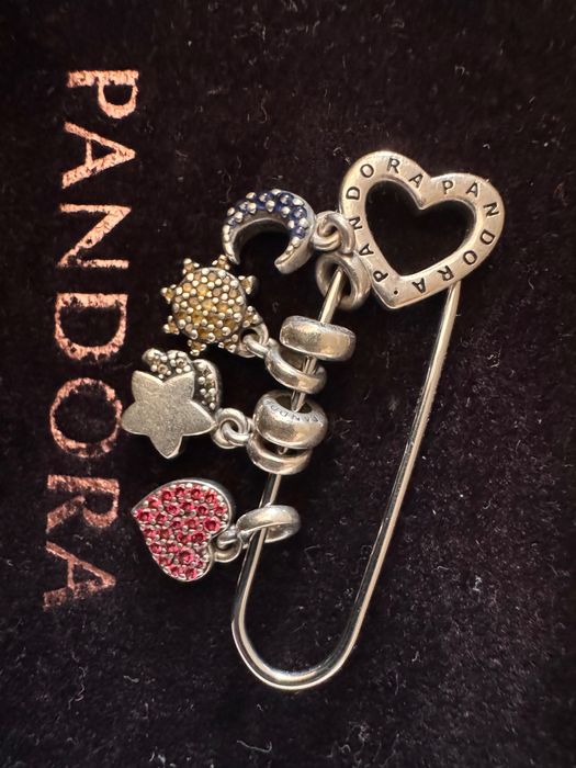 Брошка Pandora з підвісками, оригінал