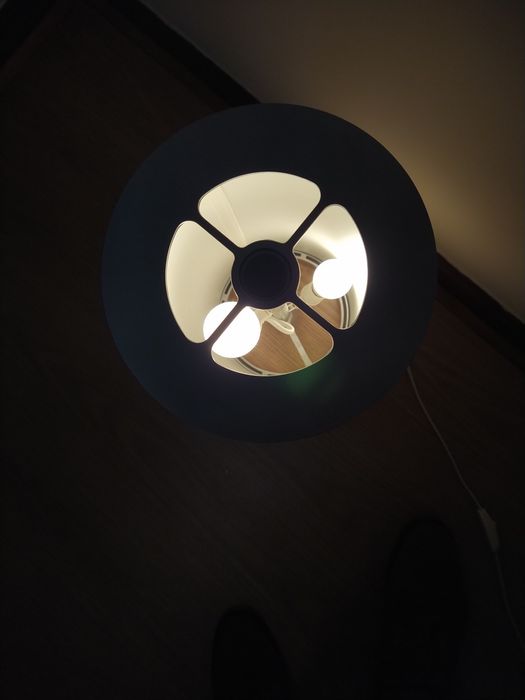 Candeeiro de Mesa IKEA para Hall, Sala ou Escritório