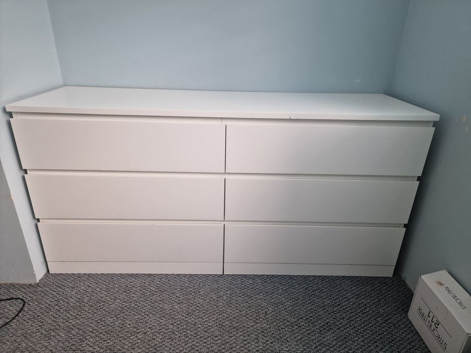 Комод. Тумбочка.