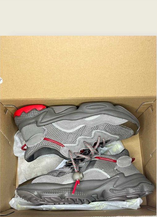 Кросівки Adidas жіночі Ozweego J сірі
