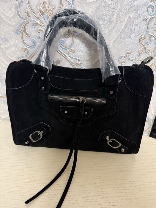 Balenciaga Le City