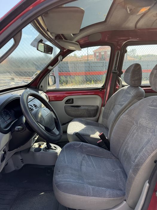 Renault Kangoo 1.4i 75CV Rapid