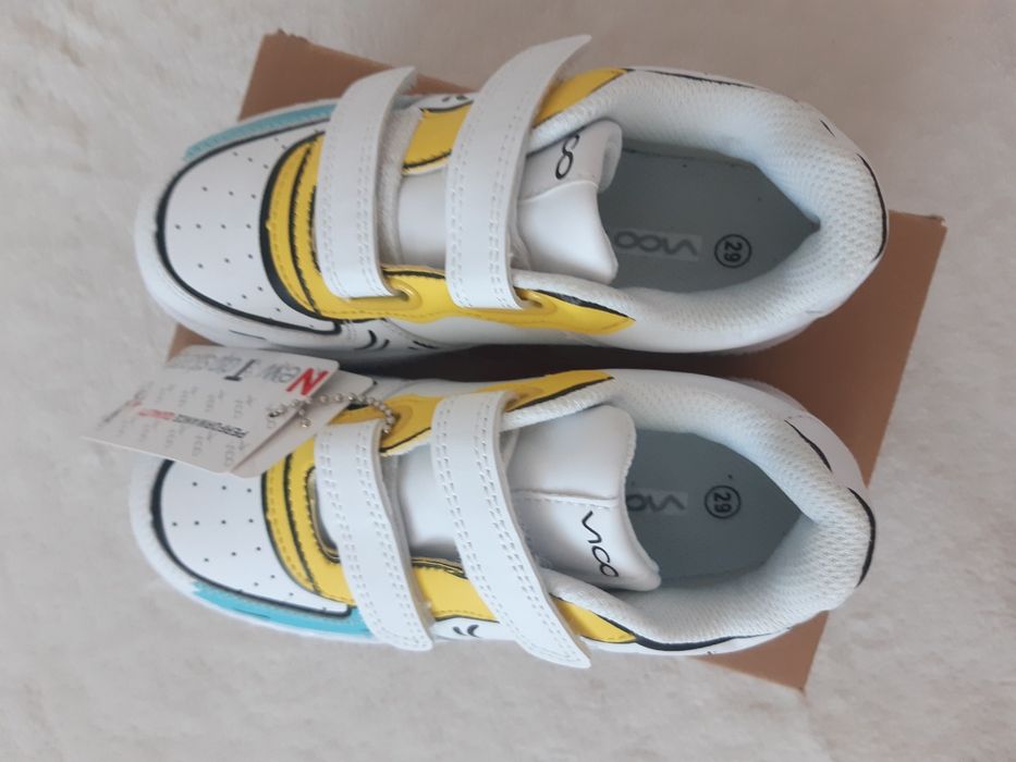 Buty sportowe r. 29 NOWE