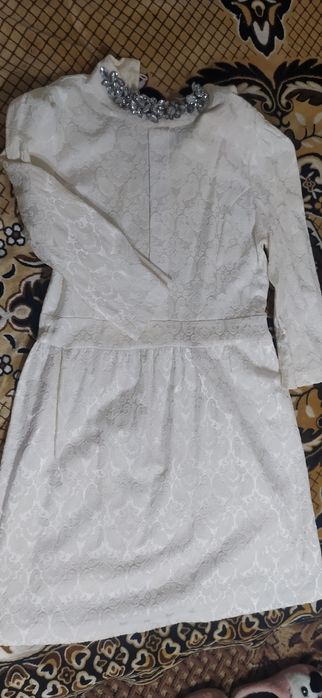 Платье нарядное.