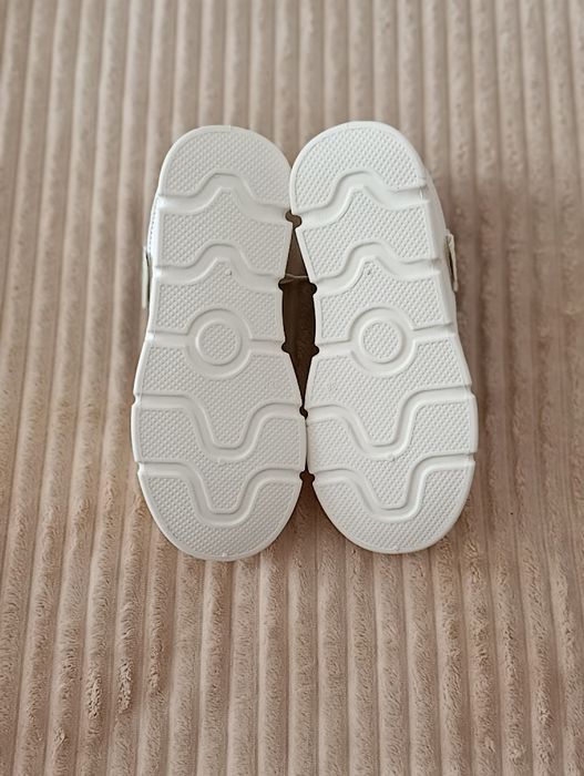 Nowe sneakersy trampki Moda 2026r. 38/24cm
