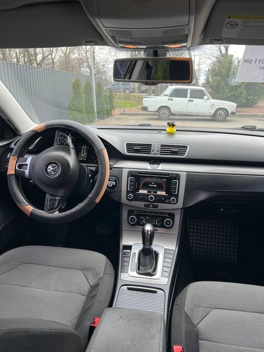 В продажі Volkswagen Passat b7 2011року