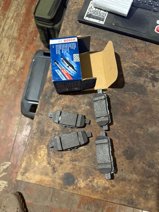 Колодки тормозні BOSCH