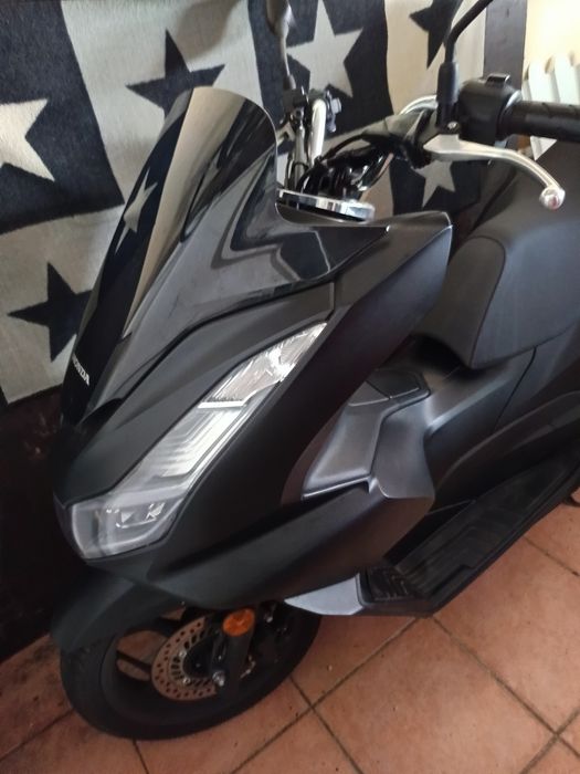 PCX 125 de 2022 com pouco uso