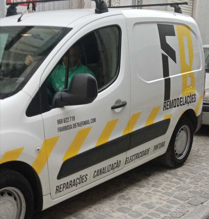 Renovações de Cozinha e WC, pintura, chão flutuante, vinilico e cerâmico, todo o tipo de eletricidade e canalização