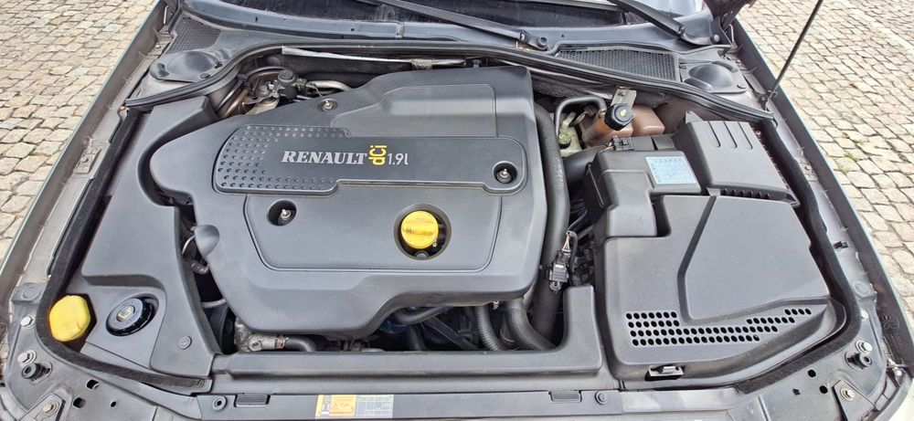 Renault Laguna 1.9 dCi Privilège – 2002 | Cinzento — photo 5