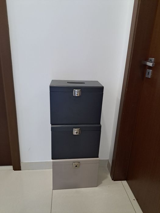 Caixas metálicas