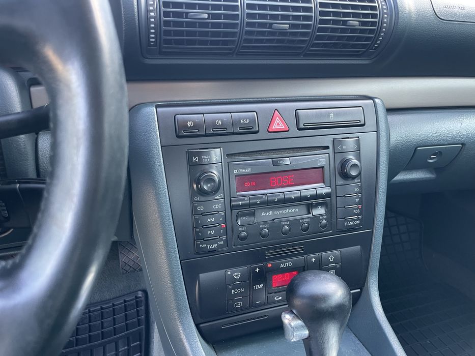 AUDI A4 1.8 Автомат Газ/Бензин