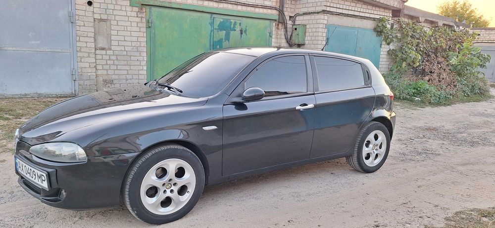 Alfa Romeo 147 2007 рік 3700$
