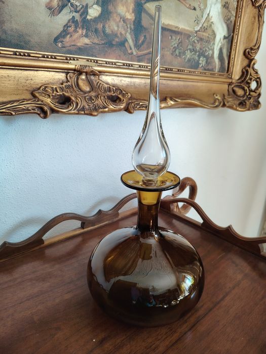 Garrafa de Vidro em Vidro Murano Côr Caramelo