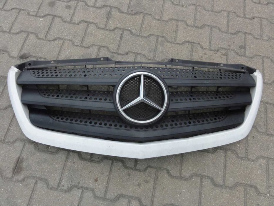 Atrapa Przednia Grill SPRINTER 906 Lift Używany