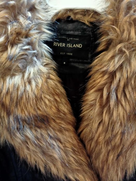 Czarna ramoneska river island rozmiar S 36 z futerkiem