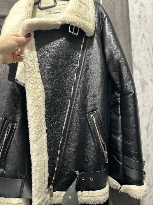 Продам дубльонку в гарному стані !