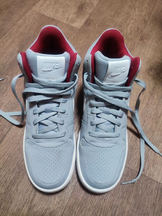 Кросівки жіночі NIKE Court Borough Mid