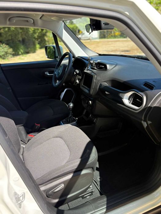 Jeep Renegade 2020 gasóleo 96000km revisões feitas e bem estimado
