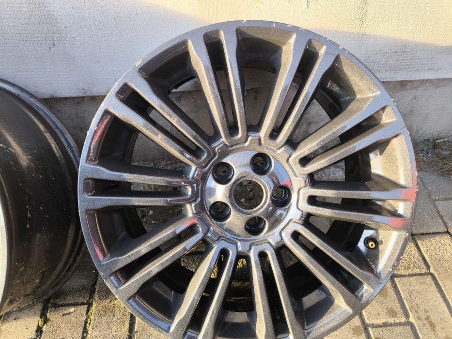 Alufelgi 19 dwie z oponami zimowymi