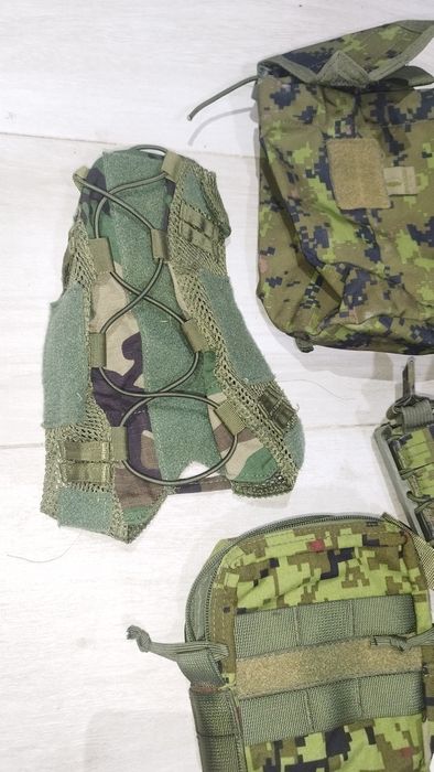 Colete e varias bolsas para airsoft