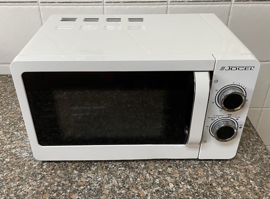 Microondas 20L 700w