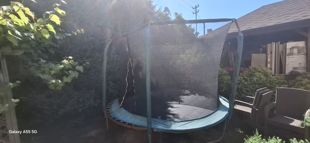 Trampolina o średnicy 3m.