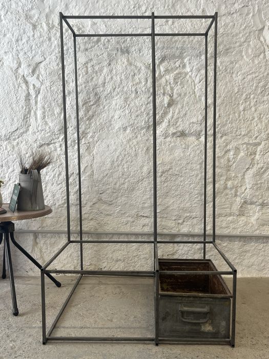 Cabide metal / suporte