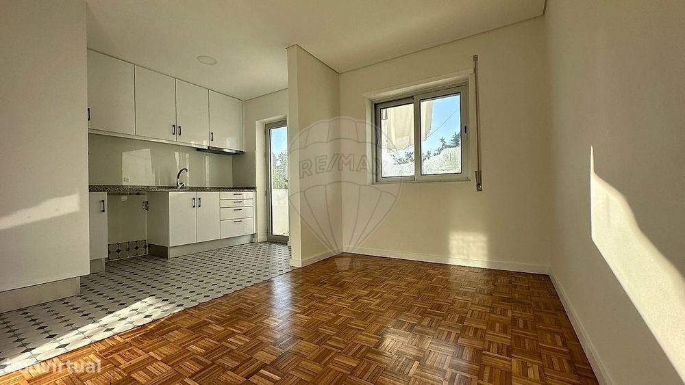 Apartamento T4 para arrendamento