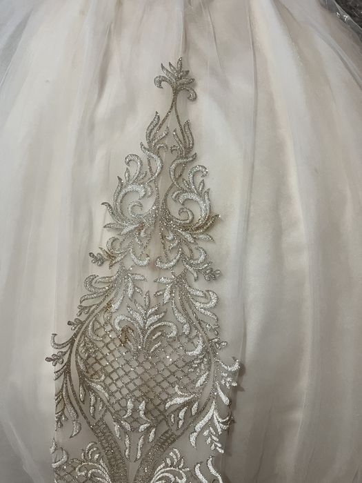 Весільна сукня колір шампань б/у