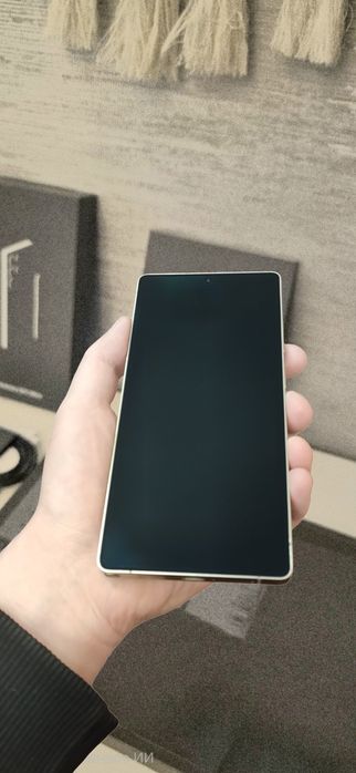 Samsung S25 Ultra - 12/256, 6.9", Глобал, 2 сім+Есім/ чек та гарантія!