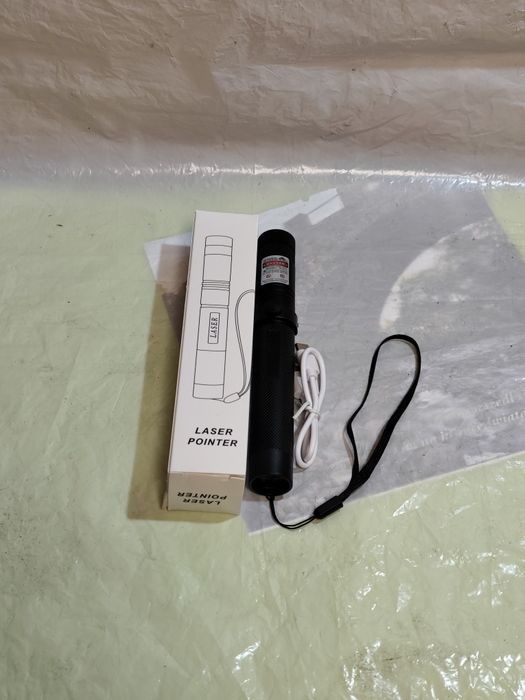 Laser zielony duży zasięg.Ładowany z USB -C.