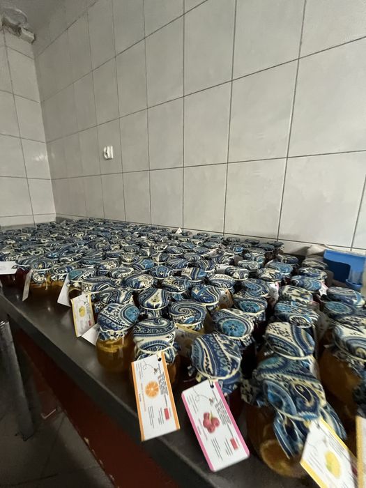 Miody z wlasnej pasieki