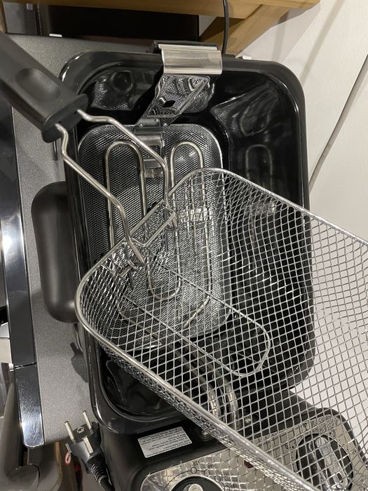 Fritadeira a óleo Tefal