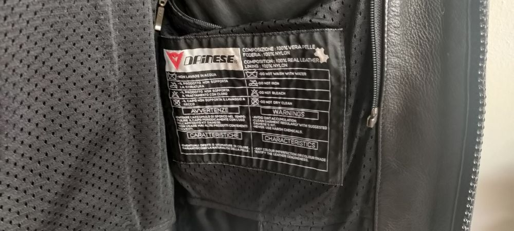Casaco motard Dainese em pele