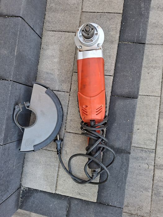 Szlifierka kątowa Einhell TE-AG 230