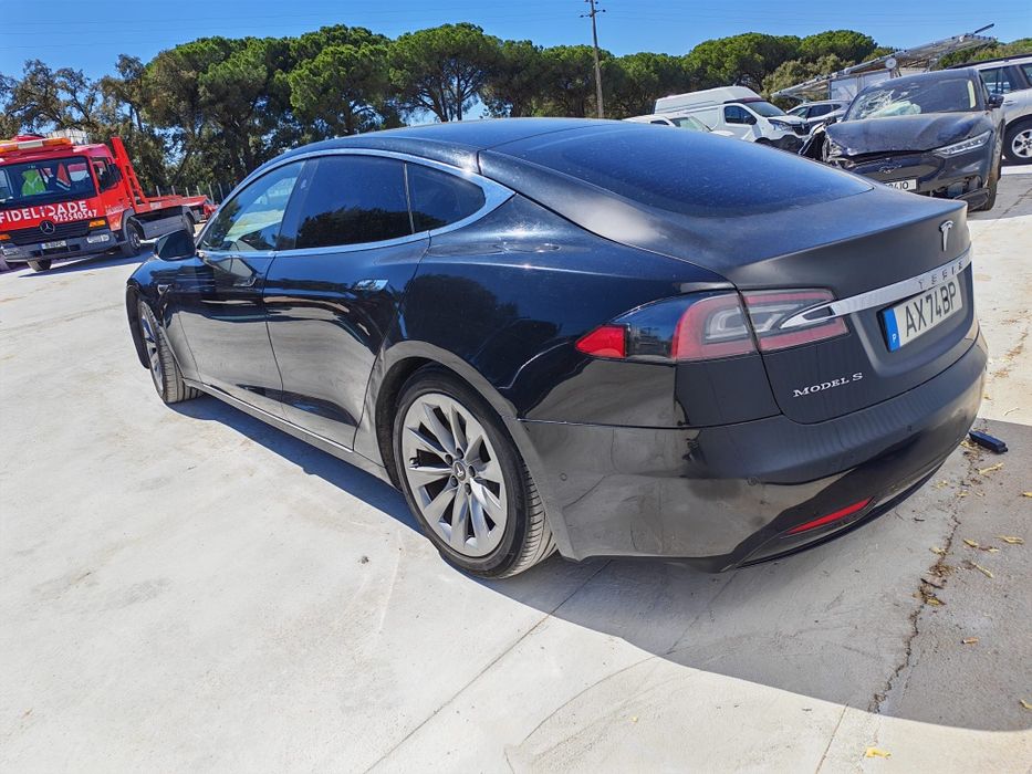 Tesla S 75 100% eléctrico